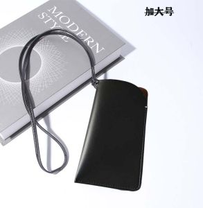 Leather Eyeglass Case Convenient Neck Strap Travel Sunglasses Storage Bag Easy to Wear on Wrist for Mobile Phones And Glasses