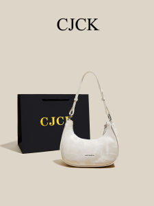 Urban Minimalist Breadstick Underarm Bag Moon Tooth Dumpling Bag Versatile Simple Design Small Batch Popular Single Shoulder Bag