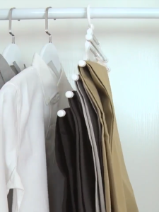 ราวแขวนกางเกงแบบพับได้ทำจากสแตนเลส ราวแขวนกางเกงอเนกประสงค์ สามารถพับเป็นราวตากผ้าในครัวเรือนได้เพื่อประหยัดพื้นที่