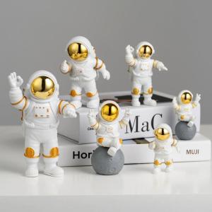 LIWAN | Astronaut Decorative Model