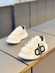 Mens Casual Shoes 2025 New Style Trendy Thick Bottom High Top Sneakers Youth Premium Feeling Handsome Heightening Leisure Board Shoes