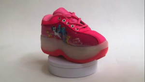 MATOUGUI - Sepatu Roda Anak Roda 4 Model Mobil Sepatu Roda Anak Roller Shoes 4 Roda Bisa LED Lampu Menyala Karakter Perempuan dan Laki-laki