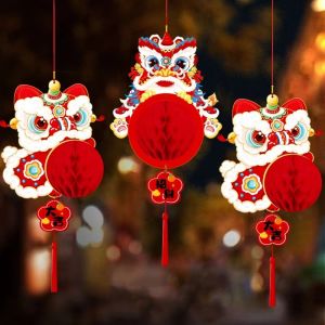 2025 Trung Quốc năm mới Màu đỏ tổ ong sư tử nhảy đèn lồng Mặt dây chuyền cửa sổ đồ trang trí treo tường Lễ Hội Mùa Xuân trang trí