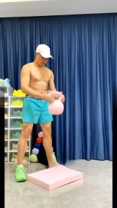 เบาะรองนั่งทรงตัวหนาหนานุ่มแผ่นรองรับการฟื้นฟูสมรรถภาพแผ่นฝึกความมั่นคงสำหรับอุปกรณ์เสริมสำหรับฝึกสร้างร่างกาย