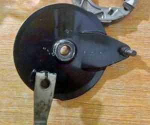 panel rem tutup tromol belakang Yamaha Jupiter z atau MX Vega new Jupiter zz barang asli original 