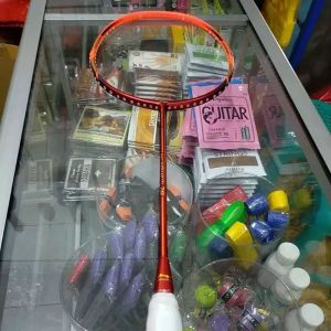 RAKET BADMINTON BULUTANGKIS LINING WINDSTORM 78 BONUS TAS+GRIP