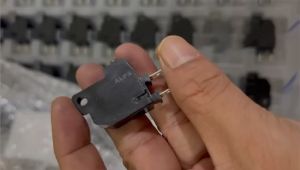 Switch Rem Kanan PCX 150 K97 Original