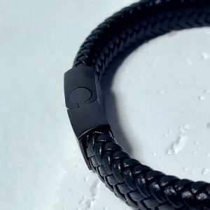 VIRAL Gelang Gesper Magnet Full Black / Gelang Pria Lilit Anyam Magnetis Import High Quality - Gelang Pria Keren With Safe Magnet Buckle / Gelang Kulit Hitam Baja Anti Karat Vintage Pria / Gelang Cewek Cowok Kulit Retro Modern