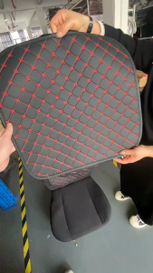 💥มีในสต๊อก💥แผ่นรองนั่งในรถยนต์ แผ่นรองเบาะ ที่หุ้มเบาะ เสื่อหนังรองเบาะในรถยนต์ อุปกรณ์เสริมรถยนต์ ชุดเบาะรองนั่งในรถยนต์ กันน้ำ และระบายอากาศ ผู้พิทักษ์เบาะรองนั่งรถยนต์