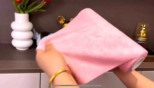 20Pcs/Roll 25*25cm Reusable Absorbent Microfiber Dishcloth Removable Kitchen Towel Rag Roll