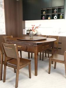 Ruiteng | Solid Wood Extendable Auto Mahjong Dining Table