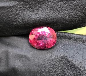 batu permata natural rhodolite garnet 156 ct memo KGL warna merah cerah luster gemericik kristal mulus murah