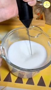 KUDSUN ที่ตีฟองนมไร้สาย เครื่องตีฟองนมไฟฟ้า ตีฟองนม ตีไข่ Milk Frother ตีฟองละเอียด  ทันใจลูกค้า