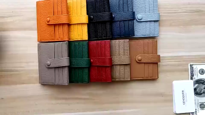 Cowhide Small Wallet Womens Short Coin Purse Genuine Leather Multi-Card-Slot Student Wallet Mini Ca