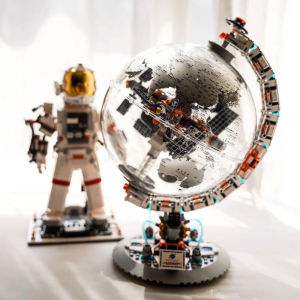 Jakki Assembly Toy Astronaut Rocket Earth Globe Break Dawn Building Blocks Birthday Gift Educational Toys for Children