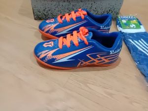 KIDZTUBS Sepatu Futsal Anak Paket Komplit Sepatu Futsal Tas Skin Deker Kaos Kaki Usia 6-10 Tahun Size 28 29 30 31 32 33 34 35 36 37 KDZ1444011525