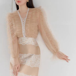 Elegant Pleated Lace Skirt Suit