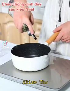 Chảo Đá Cán Gỗ Đáy Từ Chống Dính Sâu Lòng Màu Ngẫu Nhiên Siêu Xinh