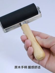 อุปกรณ์ศิลปะลูกกลิ้งยาง ลูกกลิ้งยาง 10 ซม. ลูกกลิ้งยางลูกกลิ้งหมึกด้ามไม้ลูกกลิ้งยางน้ำเครื่องมือการพิมพ์