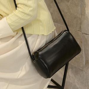 กระเป๋าสะพายข้างหนังนิ่มขนาดเล็กสำหรับผู้หญิง 2025 กระเป๋าสะพายข้างแบบสะพายข้างข้างเดียวที่ใช้งานได้หลากหลายและสง่างาม กระเป๋าสะพายข้างแบบลำลอง