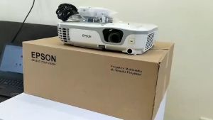 Proyektor Epson EB X11