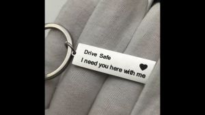 Keychain Unique Perfect Gifts to Family Parents Siblings Friends Leaders Colleagues Classmates Mentor Teachers and Partner for Christmas New Year Thanksgiving Graduation Valentines Day Birthday Anniversary Party Mothers Fathers Day Important Moment