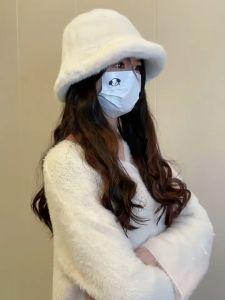 หมวกบัคเก็ตขนเฟอร์กันหนาว สไตล์เกาหลี ทรงปีกแคบ ส่งไวภายใน24ชั่วโมง