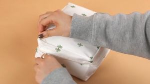 Handmade Beginner Knitting Needles with 5 Group Wool Crochet Hooks, Perfect Gift Idea Storage Bag for DIY Scarves & Gloves - Quick Delivery 1-3 Days