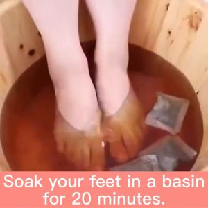 30Pcs herbal foot bath bag Ginger Foot Soak original weight loss genger foot soak for varicose Foot Bath Powder Pack Natural Herb Wormwood Ginger Saffron Motherwort Foot SPA Foot Care