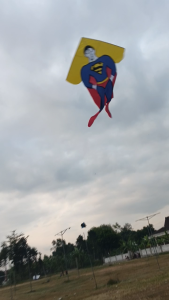 LAYANG LAYANG KARAKTER