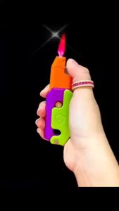 bật lửa đồ chơi vô tri 2in1 ( bật lửa cà rốt ) - xài gas