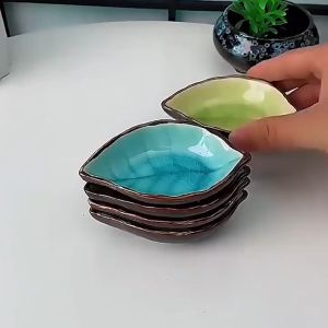 Chén Đựng Gia Vị PUCA Hình Chiếc Lá Chén Đựng Nước Chấm Bằng Sứ Cao Cấp