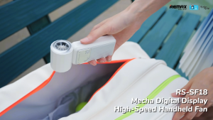 Remax Mini Fan high speed RS-SF18 - พัดลม แรงลมเทอร์โบ 4 ระดับ มีจอ LED  พกพาง่าย