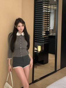 Pure Desire Grey Doll Collar Slim Fit Knitted Cardigan Sweater Women Spring 2025 New Style Polyester Fiber Long Sleeve Short Coat