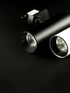 lampu rell track  lampu COB sorot Pencahayaan Restoran toko pakaian suasana cahaya