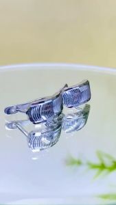 Khuyên tai bạc nữ xi bạch kim khóa giò gà kiểu chạm máy 1 nét viền Bông tai bạc mạ vàng trắng Hoa tai bạc thật xi kim đẹp Khuyên tai cài móc máy thiết kế sang trọng và đẳng cấp - KIM LỘC PHÁT BB-05MM1NV