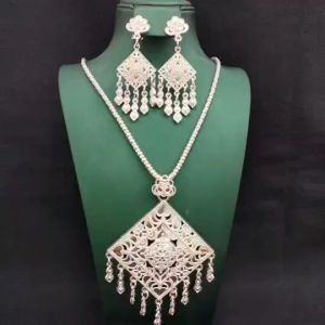 เครื่องประดับชุดล้านนา พร้อมส่งจากประเทศไทย