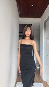 CLOTHINGHUB Red Strappy Knit Maxi Fitted Dress