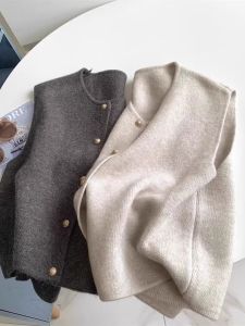 Design Focused Unique Fashion Style Elegant Single Metal Button Vest