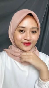 Seri Natur-E Moisture Gel: Solusi untuk Kulit Berminyak & Sensitif