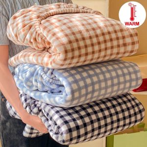 Elegant Plaid Flannel Bed Fitted Sheet - Luxurious Soft and Warm Hypoallergenic Ensures a Comfortable Serene Sleep Experience