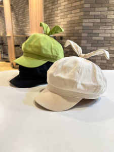 หมวกเบเร่ต์ทรงแปดเหลี่ยมสไตล์วินเทจสำหรับผู้หญิงในฤดูใบไม้ผลิและฤดูร้อนพร้อมโบว์ผีเสื้อ หมวกเด็กส่งหนังสือพิมพ์แบบอังกฤษและญี่ปุ่น