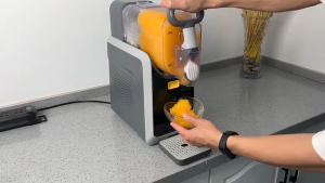 【ขายดี ส่งจากไทย】เครื่องทำสเลอบี้ 2.0L เครื่องทำเกร็ดน้ำแข็ง Slushy Ice Cream Making Machine