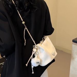 Túi Nhung Ánh Nhũ Đeo Chéo Chống Thấm Nước Kèm Móc Khóa