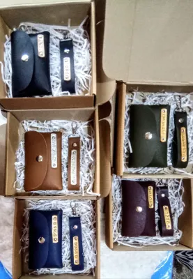 Personalized leather coin purse and keychain Gift set Souvenirs and Giveaways