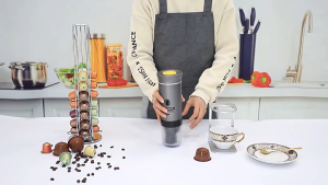 เครื่องชงกาแฟแบบพกพา Espresso 3 in 1 รองรับแคปซูลใหญ่ เล็ก ผงกาแฟ nespresso ชงกาแฟสด เครื่องชง ได้ทั้งน้ำร้อนน้ำเย็น ของขวัญ
