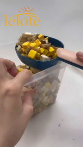 V-0017 Dual Tone Pet Food Spoon with Clip