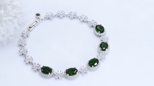 Lohaspie Jewelry Genuine 6.8 Carats 925 Silver Bracelet Original Natural Chrome Diopside Rhodolite Garnet Bracelet Garnet Birthstone Bracelet For Women 925 Silver Bracelet Jewelry