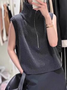 Womens Half-Zip Double-Layered Collar Grey Vest