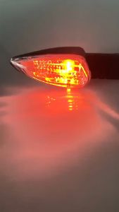 ไฟเลี้ยว เดิมหน้า-หลัง ซ้าย ขวารถมอไซค์  ไฟเลี้ยวเดิมหน้า ชุดไฟเลี้ยวหน้า (1คู่) คุณภาพดี ระบายความร้อนได้รวดเร็ว กันน้ำ กันฝน สามารถใช้แทน ที่ชำรุดได้ ระบายความร้อนได้รวดเร็ว กันน้ำ กันฝน  Led สีเหลือง  สําหรับรถ หน้า-หลังเหมือนกันจักรยานยนต์